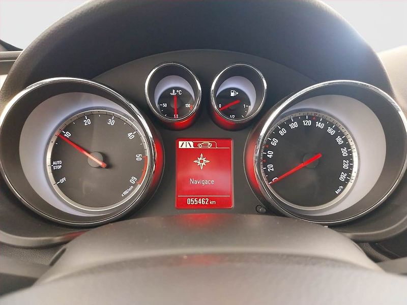 Opel Insignia (2012) 2.0 BiTurbo CDTI, Serv.kniha - fotka 11 z 21