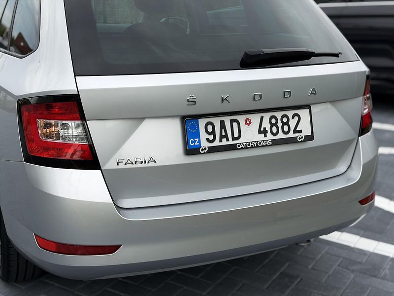 Škoda Fabia (2022) 1.0 Tsi 70 kw - fotka 11 z 22