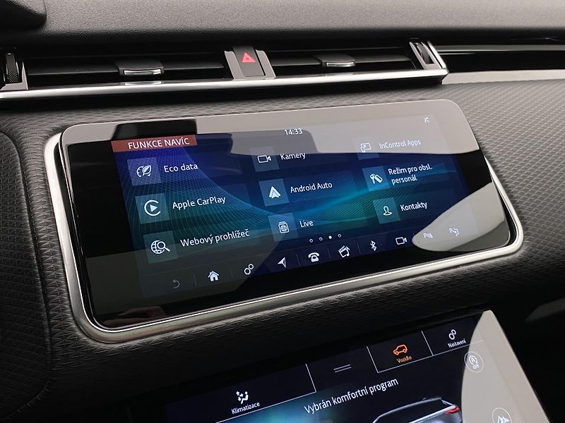 Land Rover Range Rover Velar D300 SE R-DYNAMIC AWD RZERVACE - fotka 41 z 48