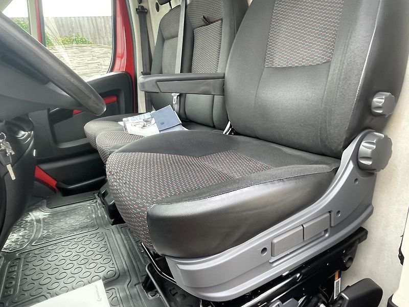 Peugeot Boxer 2.2HDi 120PS CZ DPH REZERVACE! - fotka 129 z 139