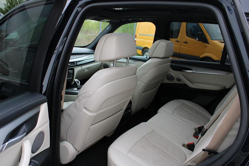 BMW X5 xDrive35i Bang&Olufsen Webasto - fotka 11 z 33