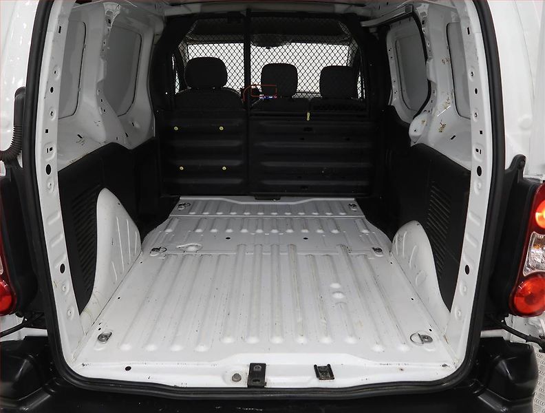 Citroën Berlingo (2017) 1.6 BlueHDi, 3Místa - fotka 12 z 16