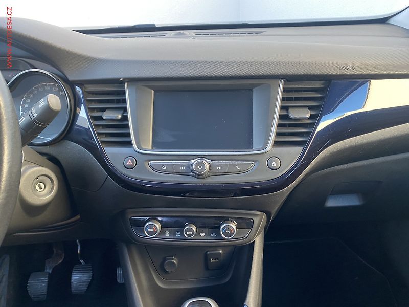 Opel Crossland X (2019) 1.2 T 120, Edition - fotka 12 z 17