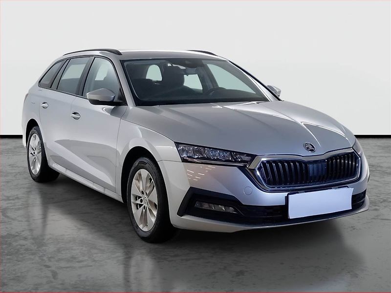 Škoda Octavia (2023) Ambition 2.0 TDI, ČR,1.maj - fotografie inzerátu