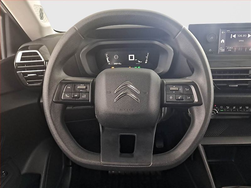 Citroën C4 (2021) 1.2 PureTech, ČR,1.maj - fotka 17 z 17
