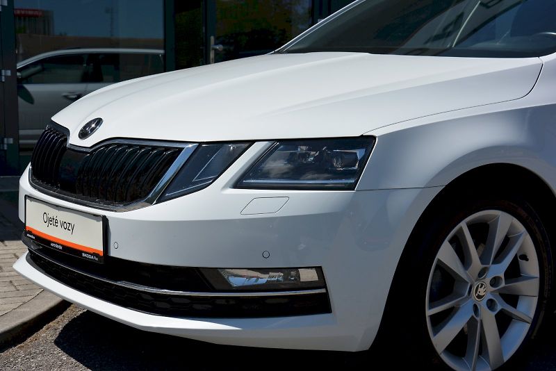 Škoda Octavia (2020) Combi 1.5 TSI 110 kW Style PLU - fotka 7 z 23