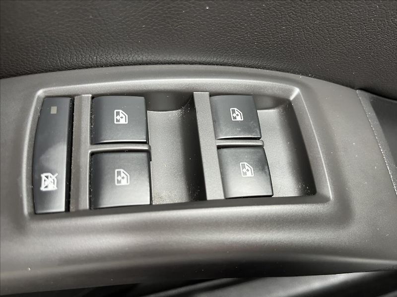 Opel Meriva 1,4 i 88KW AUTOMAT AC SERVIS - fotka 25 z 39