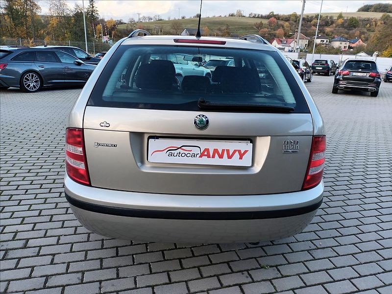 Škoda Fabia 1,4 16V,55KW,ČR,KLIMA,TEMPOMAT - fotka 6 z 35