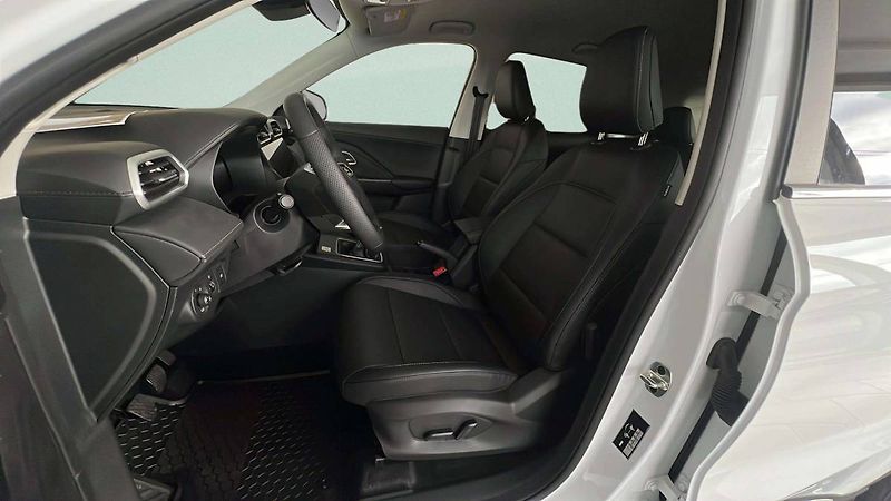 MG ZS (2025) ELEGANCE 1.5 MT5 (85kW/115k) / - fotka 19 z 30