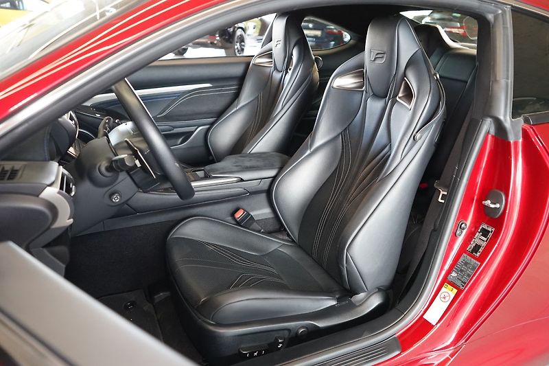Lexus RC F - fotka 19 z 40