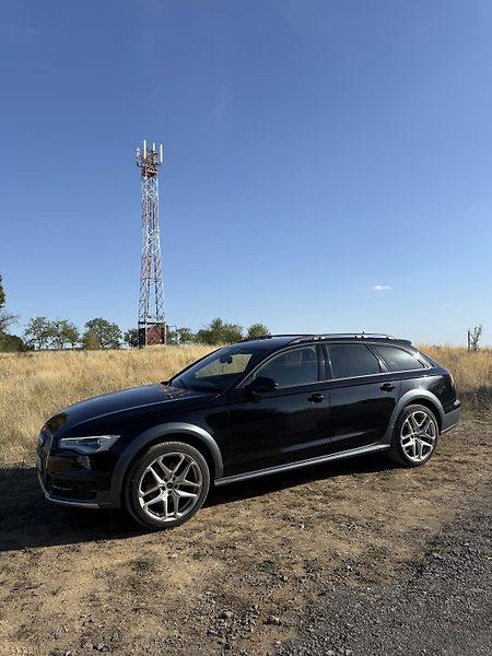 Audi A6 Allroad (2015) - fotka 2 z 4