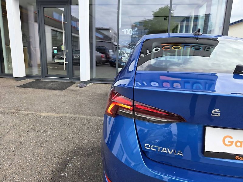 Škoda Octavia 1.5 TSI Ambiente - fotka 6 z 31
