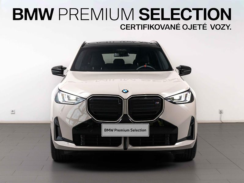 BMW X3 M50 xDrive - fotka 2 z 24