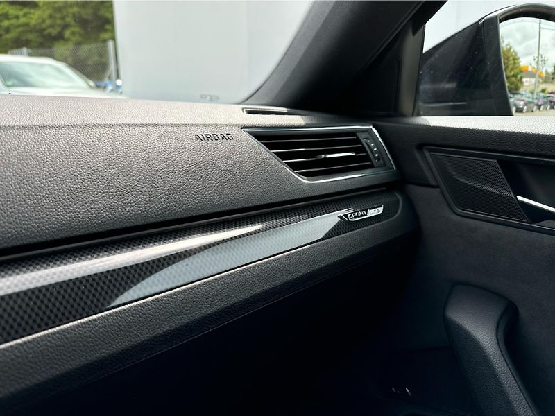 Škoda Superb Sportline 2.0 TDI DSG 4x4 - fotka 28 z 30