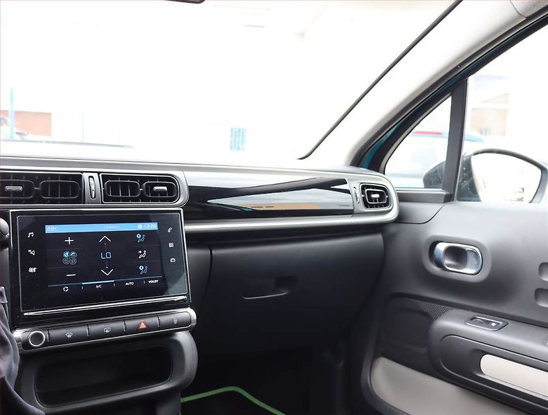 Citroën C3 (2021) 1.2 PureTech, Serv.kniha - fotka 7 z 15
