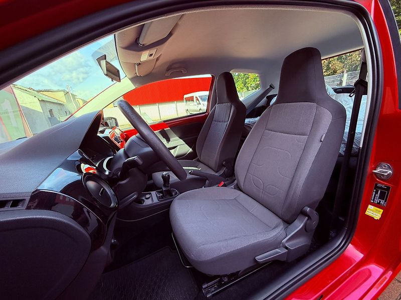 Volkswagen up! 1.0 MPi Move - fotka 13 z 18