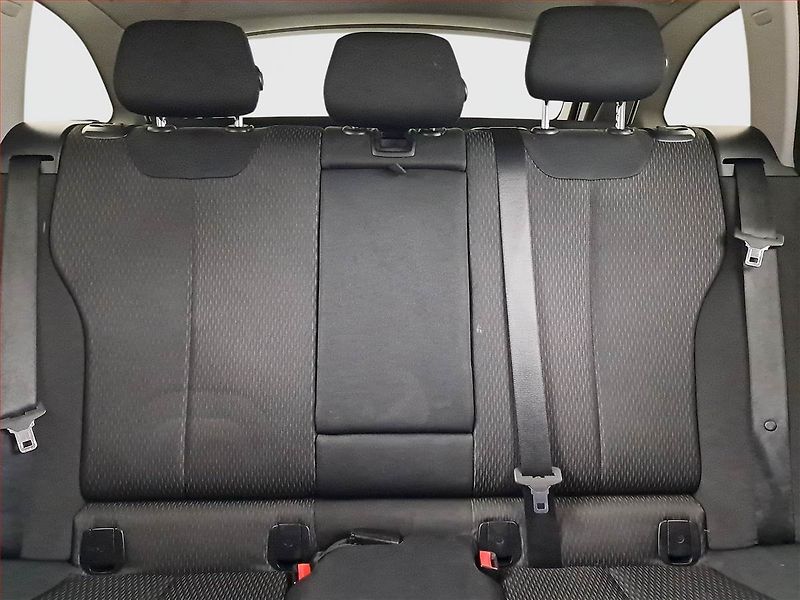 BMW Řada 3 (2014) 320 d, Navi, Xenony - fotka 10 z 15