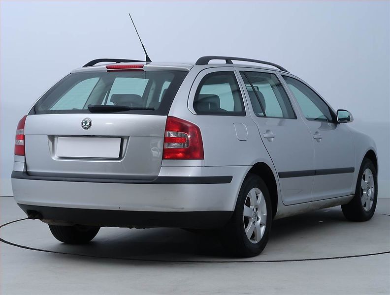 Škoda Octavia (2005) 1.9 TDI, Serv.kniha, po STK - fotka 5 z 14