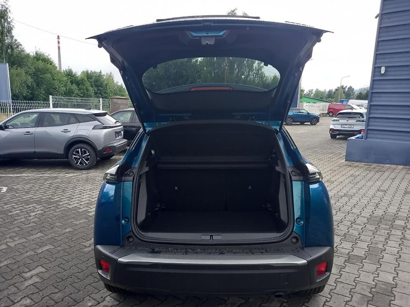 Peugeot 2008 (2026) BUSINESS Turbo 100k MAN6 - fotka 10 z 19