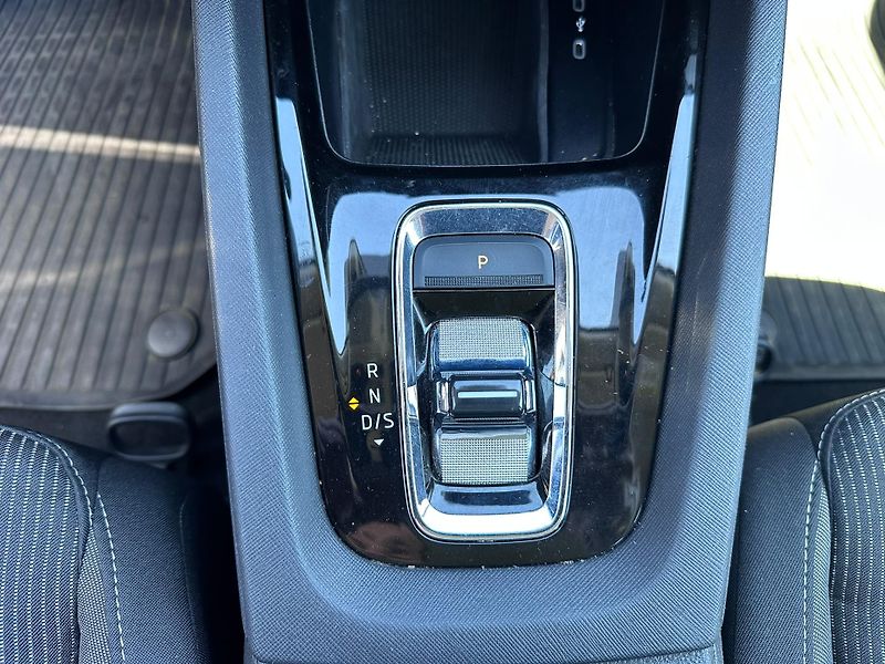 Škoda Octavia 2.0 TDI 85kW DSG Ambition Plus - fotka 14 z 17