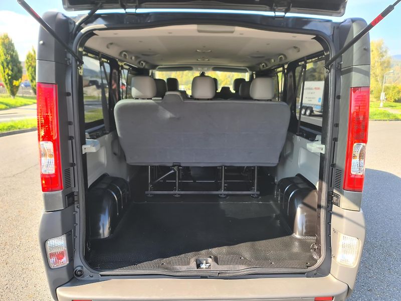 Opel Vivaro (2012) LONG 2.0 CDTi HRADEC KRÁLOVÉ - fotka 75 z 89