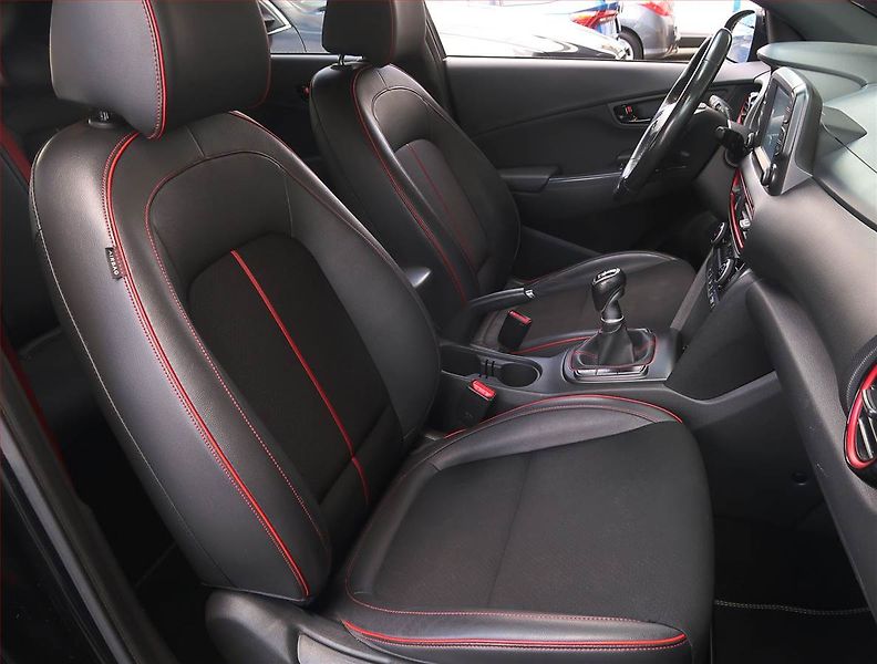 Hyundai Kona (2018) 1.0 T-GDI, Kůže, Tempomat - fotka 9 z 15