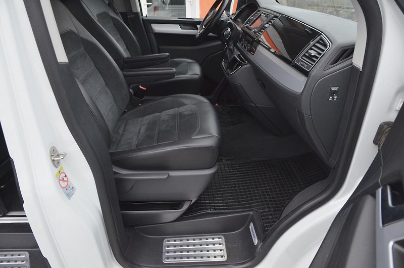 Volkswagen Multivan (2017) TDi 150kW 4x4 DSG Highline ČR - fotka 14 z 48
