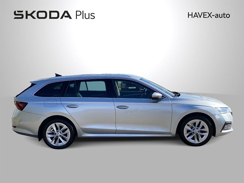 Škoda Octavia (2022) Combi 2.0 TDI 4x4 DSG Style + - fotka 36 z 37