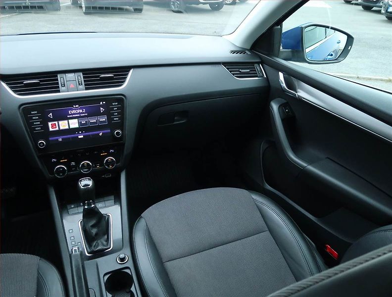 Škoda Octavia (2019) Style 2.0 TDI, Automat - fotka 8 z 22