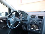 Volkswagen Touran (2013) 1.6 TDI, Automat, Navi - náhled 7