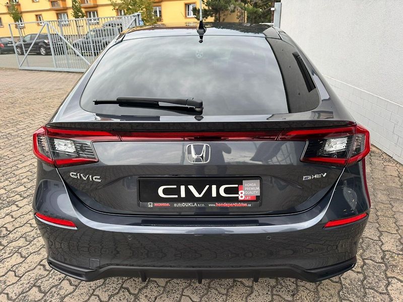 Honda Civic (2026) 2.0 e:HEV SPORT MR27 SKLADEM - fotka 8 z 44