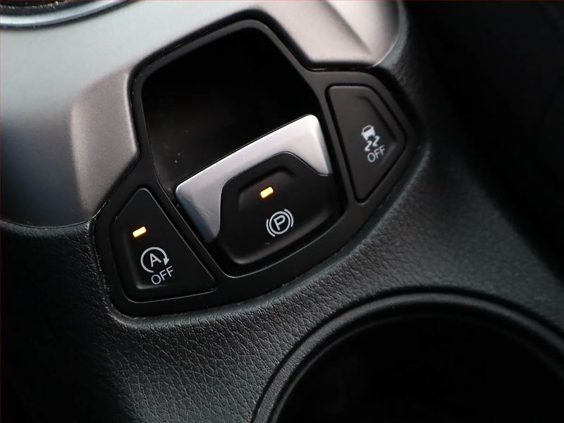 Jeep Compass (2019) 1.6 MultiJet, Tempomat - fotka 20 z 21