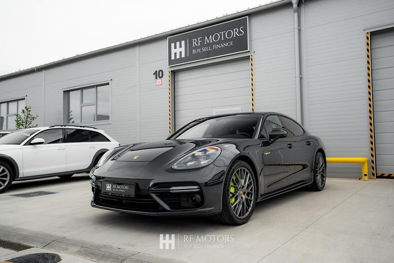 Porsche Panamera (2020) Turbo S E-Hybrid - fotka 1 z 55