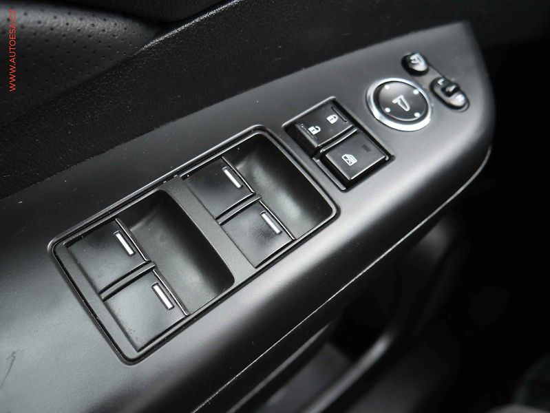 Honda CR-V (2015) 1.6D-TEC 4x4, 2.maj,ČR - fotka 11 z 19