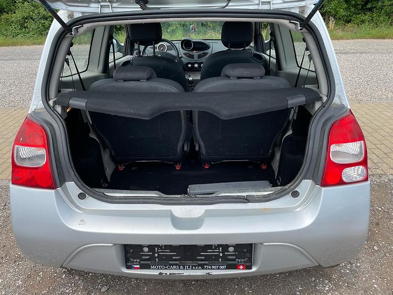 Renault Twingo (2007) 1,2  56KW 91300KM!!! - fotka 30 z 40