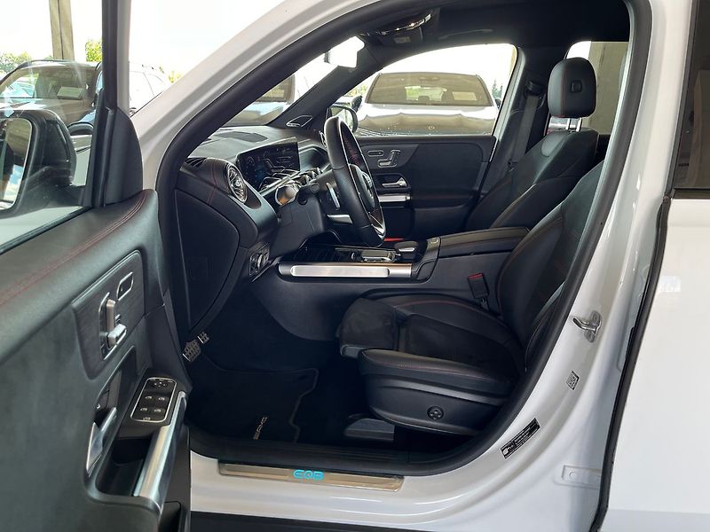 Mercedes-Benz EQB 300 4MATIC - fotka 11 z 20