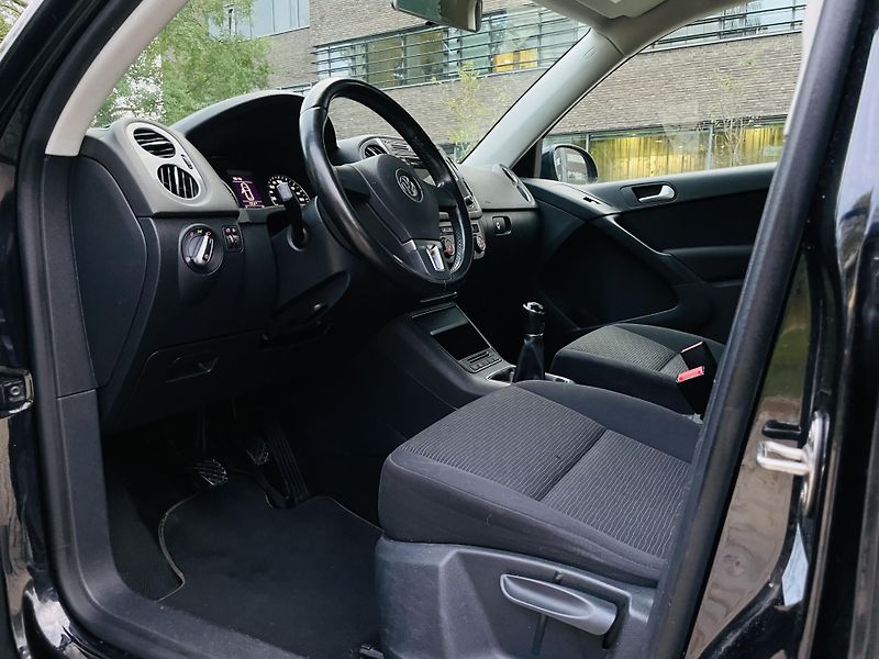 Volkswagen Tiguan 1.4TSI MANUÁL VÝHŘEV SERVISKA - fotka 26 z 39