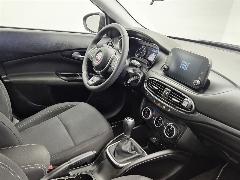 Fiat Tipo 1,0 Fire Fly 100k City - fotka 7 z 11