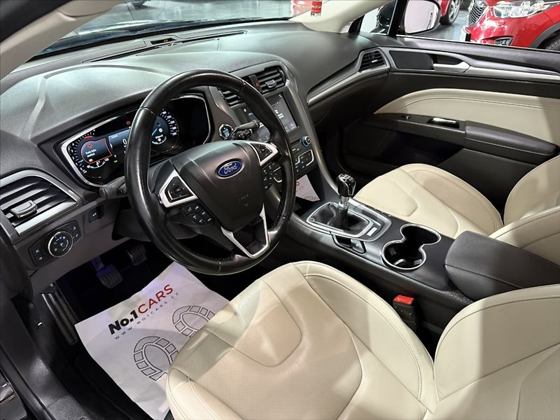 Ford Mondeo 1,5   ECOBOOST TITANIUM TOP - fotka 9 z 44