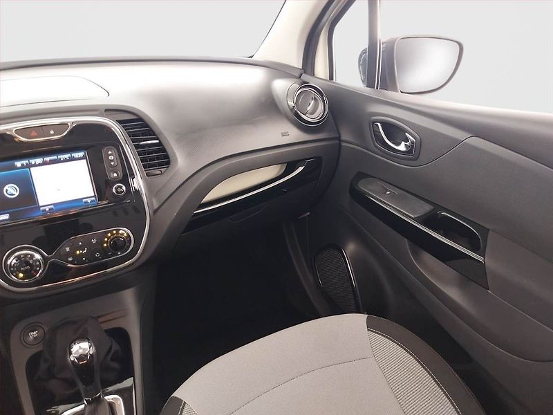 Renault Captur (2015) 1.2 TCe, Automat, Tempomat - fotka 8 z 20