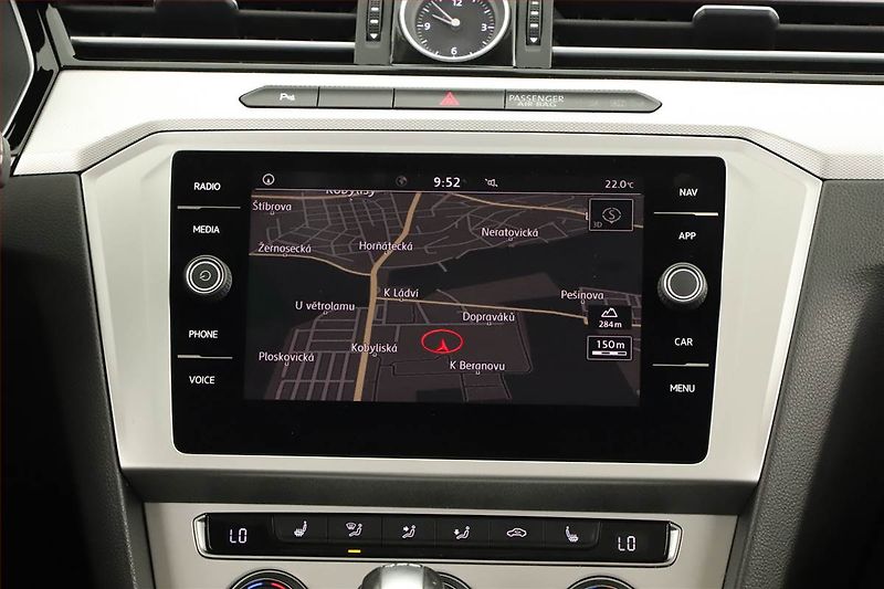 Volkswagen Passat (2019) 2.0 TDI, 4X4, Automat - fotka 16 z 18
