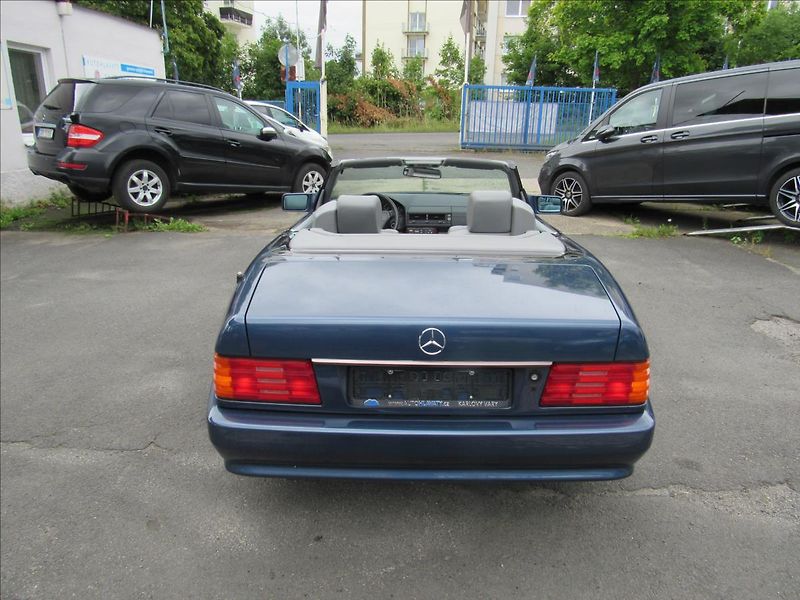 Mercedes-Benz SL 3,2 Hardtop-Cabrio - fotka 5 z 54