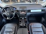 Volkswagen Touareg 3,0 TDI kůže,tažné,po servisu! - náhled 13