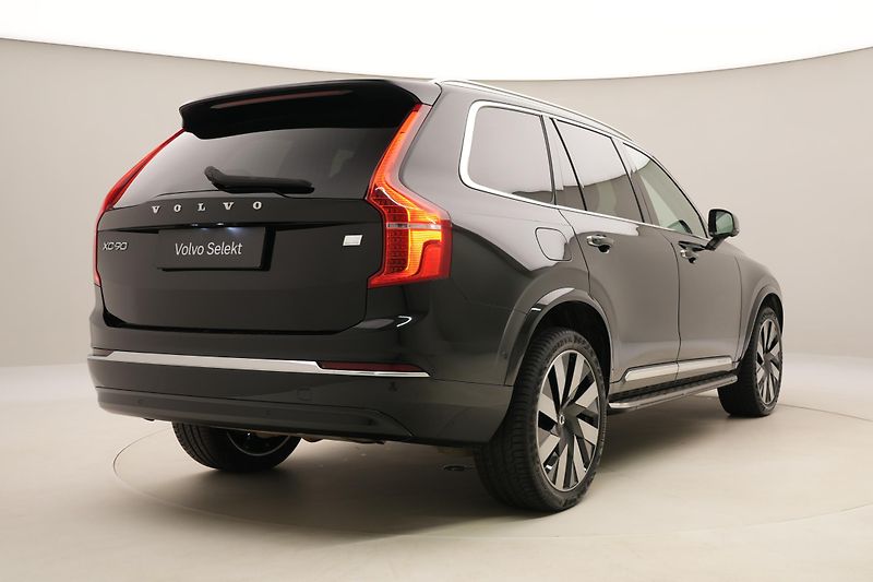 Volvo XC90 T8 AWD PLUG-IN ULTIMATE BRIGHT - fotka 13 z 72