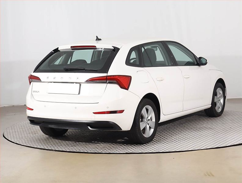 Škoda Scala (2022) Ambition 1.0 TSI, Serv.kniha - fotka 5 z 20