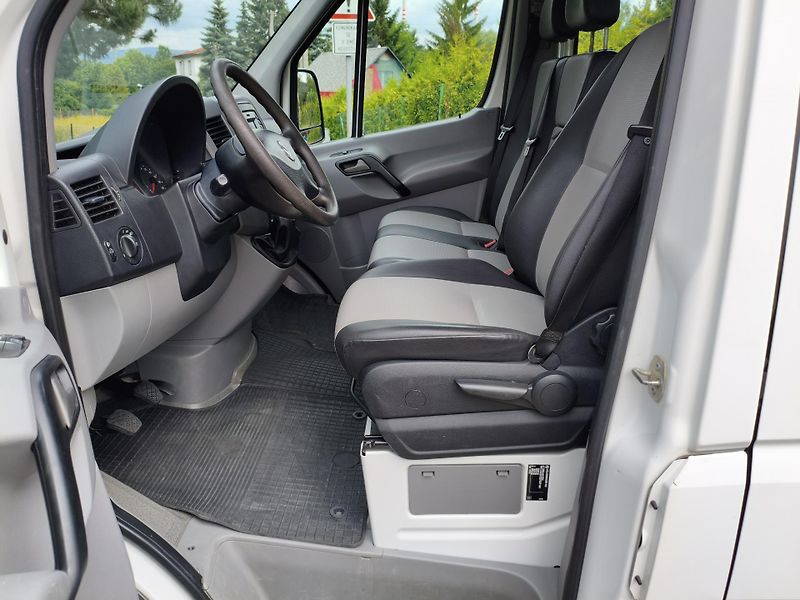Volkswagen Crafter (2016) 2,0 TDI 80Kw 7 míst - fotka 12 z 30