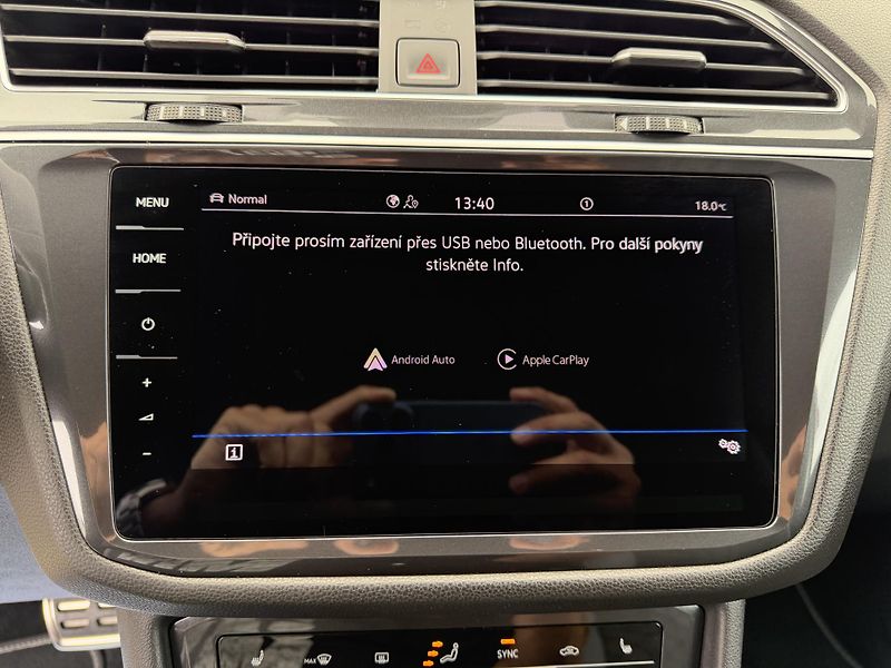 Volkswagen Tiguan Allspace R-Line 2,0 TDi/110kW 4x4 DSG  - fotka 28 z 106