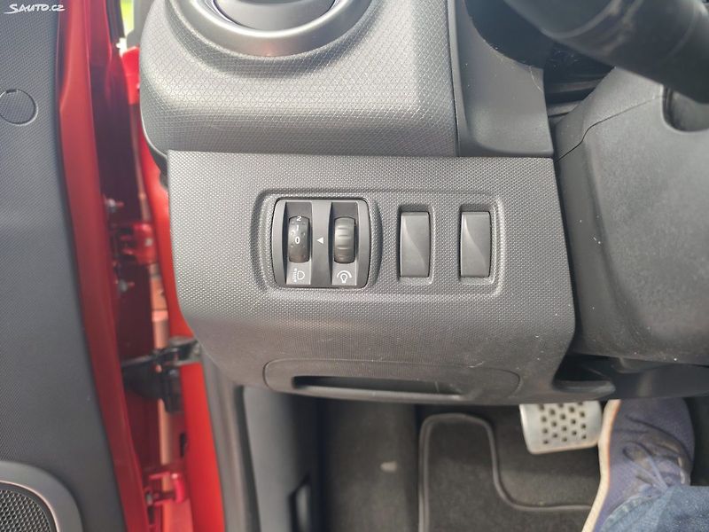 Renault Clio (2014) - fotka 27 z 45