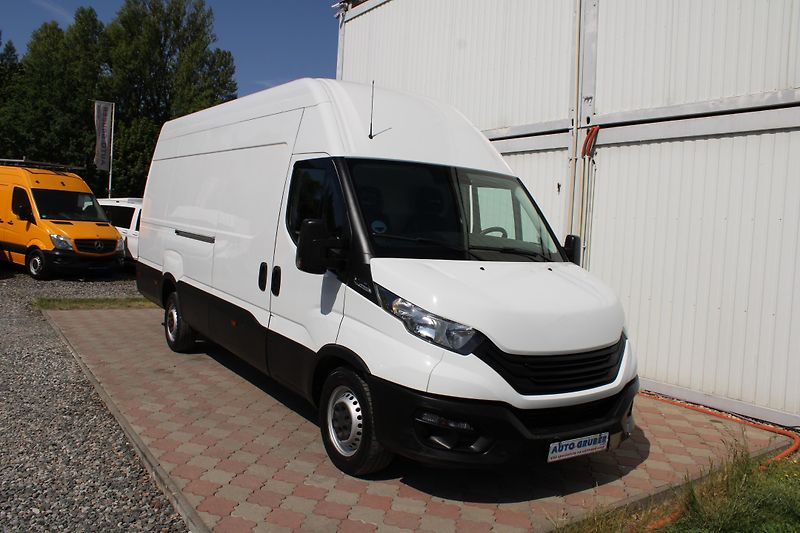 Iveco Daily 35S160 2,3 Hi-Matic XXL 18cm3 - fotka 2 z 22