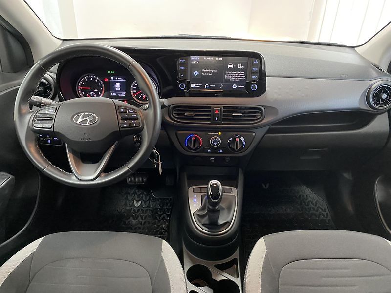 Hyundai i10 1.0 i AUTOMAT ČR REZERVACE  - fotka 22 z 26
